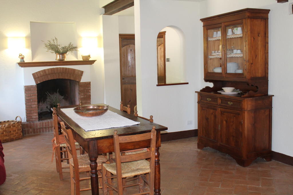 Agriturismo Poggio Della Rosa أميليا الغرفة الصورة